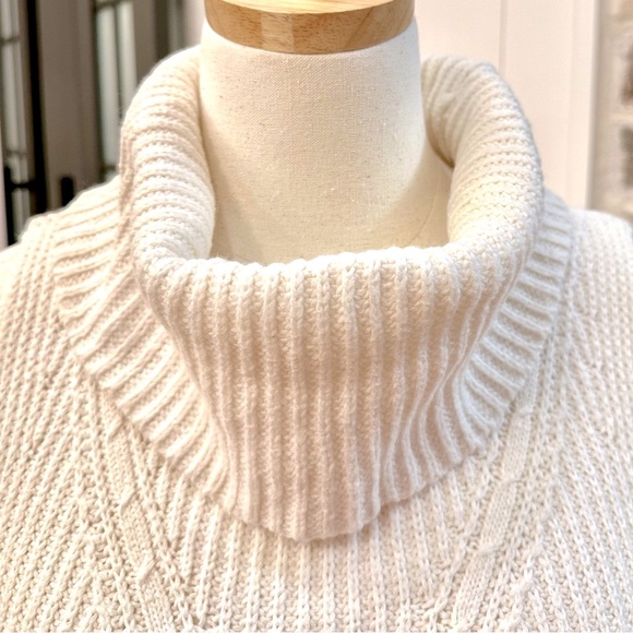 ANTHROPOLOGIE x Angel of the North Cowl Turtleneck Slvls Sweater in Ivory — M - Picture 5 of 6